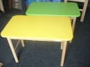 barevný dětský  stoleček